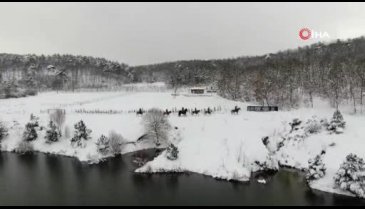 Bursa'da karlar üstünde dört nala özgürlük