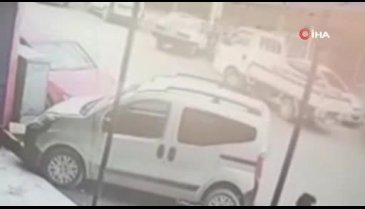 Bursa'da kamyonet sürücüsü yayaya çarpıp kaçtı