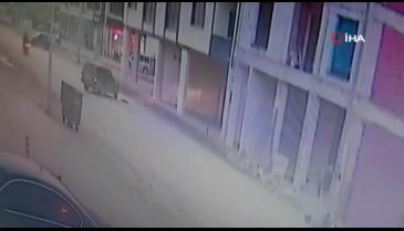 Bursa'da otomobil ile motosiklet çarpıştı: 2 yaralı