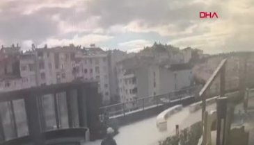 İstanbul Üsküdar'daki patlama anı kamerada
