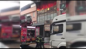 Bursa'da koltuk atölyesi alevlere teslim oldu