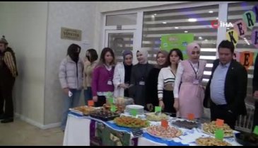 Bursa'da yüzlerce kişinin katıldığı eğlencede toplanan para öğrencilere burs olacak
