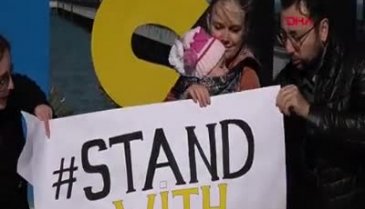 Türkiye'de yaşayan Ukraynalılar'dan Rusya'ya protesto