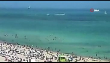 Miami sahiline helikopter düştü! O anlar kamerada