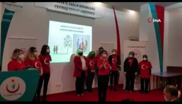 Bursa'da herkes onları anlasın diye işaret dili eğitimi veriyor