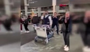 Suriyeli kardeşlerin hasreti 6 yıl sonra İstanbul Havalimanı'da sona erdi