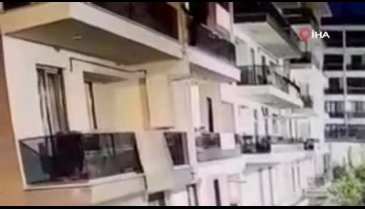 Bursa'da palalı örümcek adam 5.kattan aşağıya böyle indi...