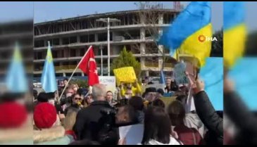 Bursa'da yaşayan Ukraynalı vatandaşlarından protesto