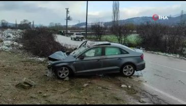 Bursa'da kaza üstüne kaza: 2 yaralı