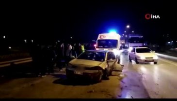 Bursa'da sollama kaza getirdi: 2 yaralı