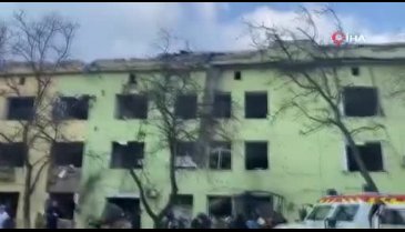 Rusya, Mariupol'de çocuk hastanesini vurdu