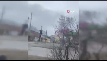 Ukrayna askerlerine yönelik roket saldırısı saniye saniye görüntülendi