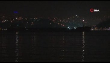 Rusya'dan gelen ayçiçek yağları İstanbul'a geldi
