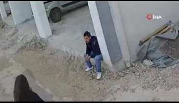 Evli çift arasında tokatlı, kaldırım taşlı, sandalyeli kavga