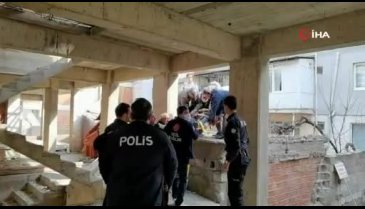 Bursa'da kalıp ustası inşaatın 3'üncü katından düştü