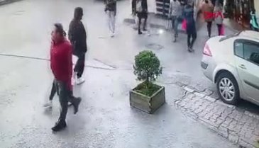 Takip ettiği kadını silahla öldürüp intihar etti!
