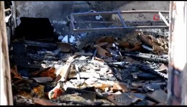 Evi ve tüp bebek parasını yangında kaybetti