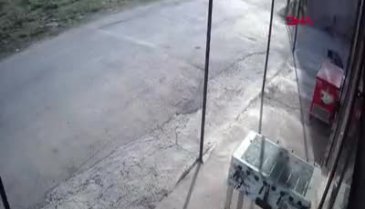 Adana'da köpekten kaçmaya çalışırken yaralandı