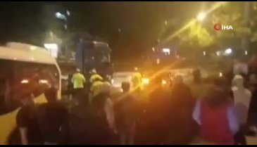 Bursa'da sıkışmalı kaza... Yaralılar var