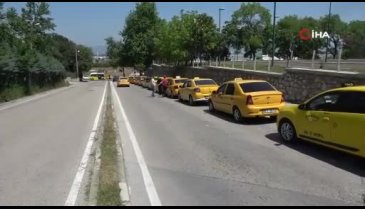 Bursa'da taksicilerin güncelleme kuyruğu