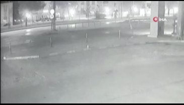 Bursa'da kazada parçalanan otomobilin sürücüsü astsubay hayatını kaybetti
