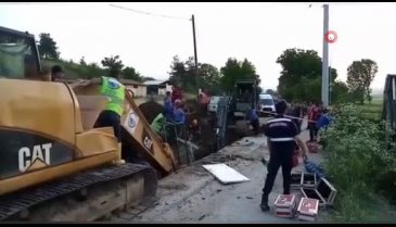 Bursa'da göçük altında kalan işçi 8 saat sonunda kurtarıldı