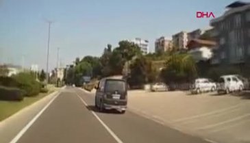 Bursa'da kaza anını kaydetti, 'geçirdiğim kaza' başlığıyla hesabında paylaştı