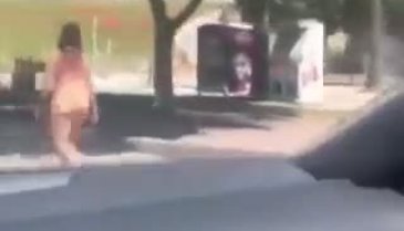 Antalya'da sokakta çırılçıplak dolaşan kadın için Valilik'ten açıklama geldi