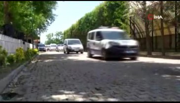 Bursa'da uyuşturucu tacirlerine baskın: 4 tutuklama