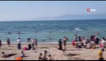 Bursa'da vatandaşlar deniz sezonunu açtı