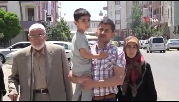 6 yaşındaki Osman erik toplarken köpeklerin saldırısına uğradı