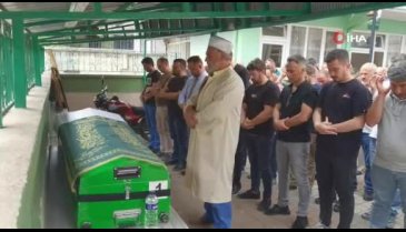 Aydın'da hayatını kaybeden motosiklet sürücüsü Bursa'da defnedildi