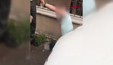 İstanbul'da banyodaki kadını gözetleyen şüpheliye eşinden dayak