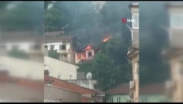 Bursa'da metruk binada çıkan yangın paniğe neden oldu