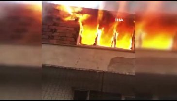 Bursa'da iki katlı ev alevlere teslim oldu