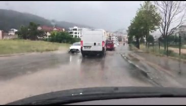 Bursa sağanak yağmura uyandı - 2