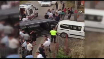 Bursa'da panelvan araçlar birbirine çarptı
