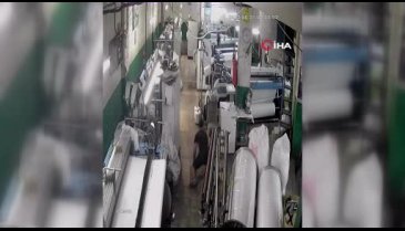 Bursa'da film sahnelerini aratmayan hırsızlık... Sürünerek girdi, silah çekerek kaçtı