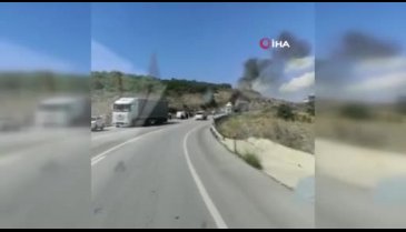 Bursa'da arıza yapan tır alev alev yandı
