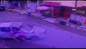 Bursa'da frene basmayı unutan kadın yolda yürüyen genci uçurdu