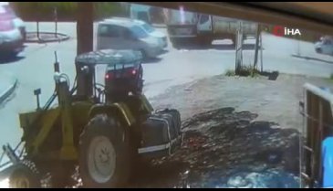 Bursa'da feci kaza: Kamyonet tıra çarptı