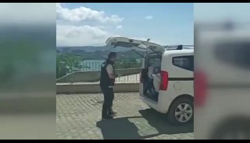 Bursa'da uyuşturucuyu bebek bisikletine saklayan şahıslar yakalandı