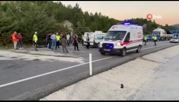 Konya'da feci kaza: 5 ölü, 4 yaralı