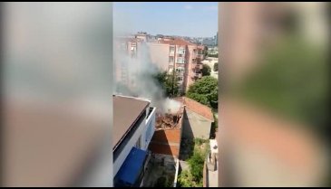 Bursa'da metruk binada yangın
