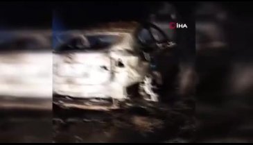 Bingöl'de seyir halindeki araç alev aldı