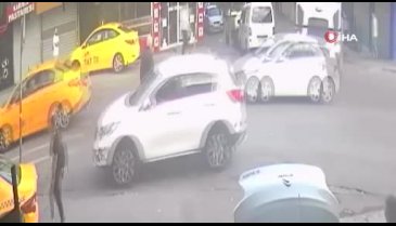 Çöp kamyonu adamı ezdi: Feci kaza kamerada: