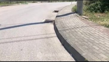 Bursa'da o yoldan geçerken dikkat! Rögar tehlike saçıyor (ÖZEL HABER)