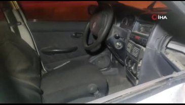 Bursa'da kamyonun çarptığı aracın 15 yaşındaki sürücüsü, ağır yaralandı