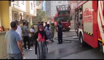 Binada çıkan yangın sonucu ev sahibi fenalık geçirdi