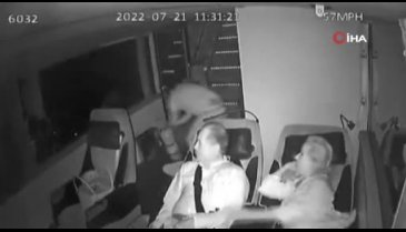 Kontrolden çıktığını düşündüğü otobüsten atladı, hayatını kaybetti